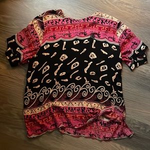 Vintage Reaction 100% rayon short sleeve blouse with double button back